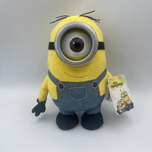 NEW Despicable ME Stuart Minion Plush Doll Universal Studios 9.25 in w Tags